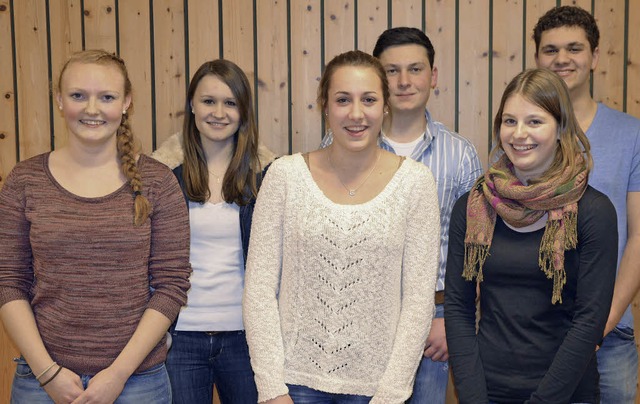 Sechs junge Musikerinnen und Musiker d...ner (Oboe) und  Oliver Albert (Horn).   | Foto: Privat