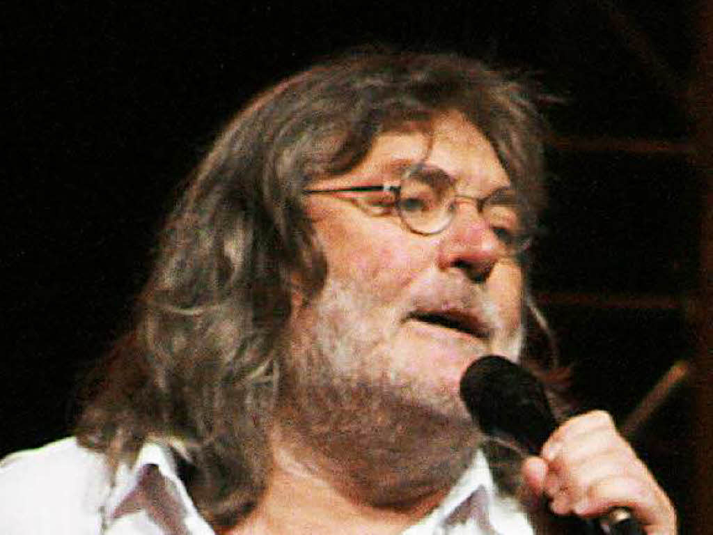 Roger Siffer singt mit Kollegen 