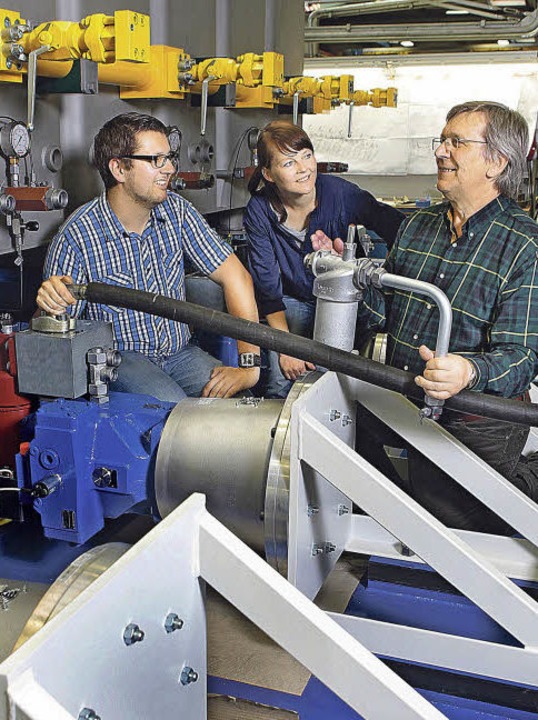 Siegmund Kaiser (67), Seniorexperte f...einer Ausschreibung fr Bhnentechnik.  | Foto: BOSCH/Privat
