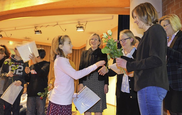 13 Schler haben das  DELF-Zertifikat ...-Friedrich-Wild-Grundschule erhalten.   | Foto: Silke Hartenstein