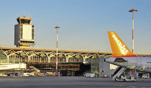 Easyjet sieht noch zahlreiche Fragen, ... Euro-Airport geregelt werden mssen.   | Foto: Annette Mahro