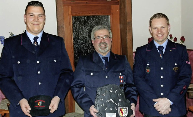 Bei der  Feuerwehr Riedlingen wurde (v...d Maier dankte ihm fr seine Dienste.   | Foto: lenke