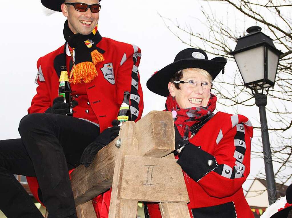 Mit dem Narrenbaumstellen begann in Wehr die heie Phase der Fasnacht.