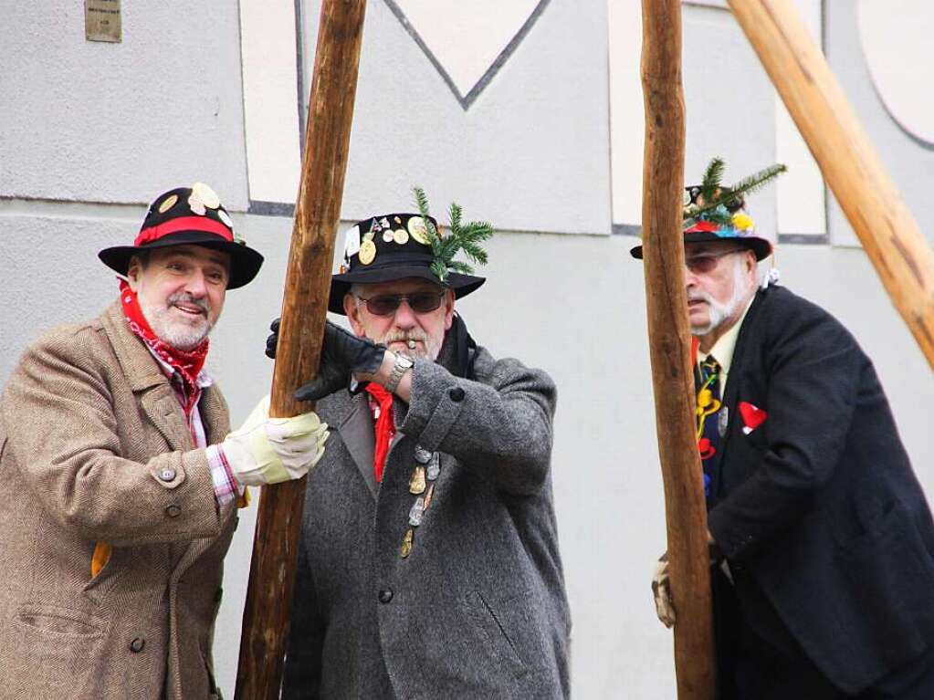 Mit dem Narrenbaumstellen begann in Wehr die heie Phase der Fasnacht.