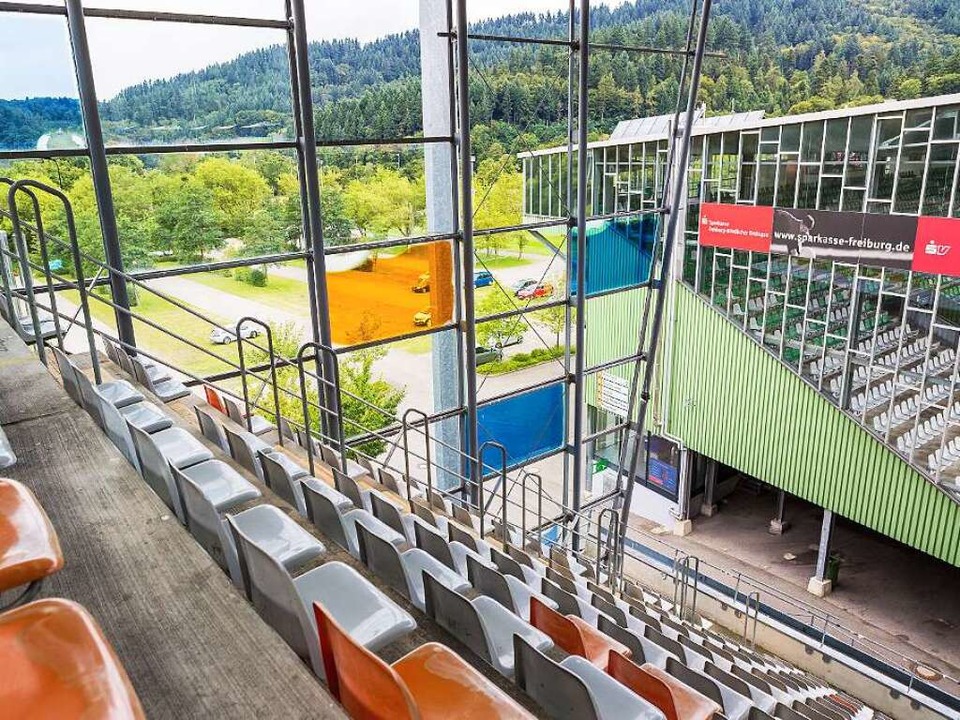 Für das alte Stadion benötigt der SC Freiburg Ausnahmegenehmigungen.  | Foto: Carlotta Huber