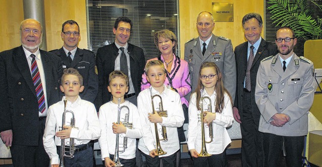 Neujahrsempfang der Deutsch-franzsisc...petern Jakob, Lukas, Max und Johanna.   | Foto: Horst FischeR