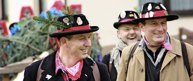 Erster Einsatz fr die neuen Chlosterh...an Braun, im Hintergrund Charly Senn.   | Foto: Gerd Leutenecker