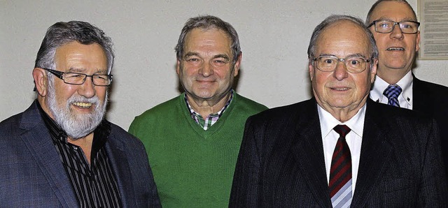 Der CDU-Neujahrsempfang war der passen... Rechts: Vorsitzender Bernhard Ebner.   | Foto: Hege