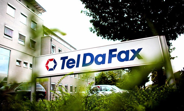 Ein Bild aus besseren Tagen: Teldafax-...Bonn vor der Pleite des Unternehmens.   | Foto: dpa