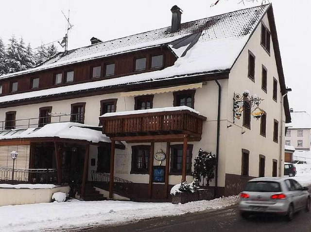 Das seit 2013 leer  stehende Gasthaus ... Waldshut zur Zwangsversteigerung an.   | Foto: wolfgang adam