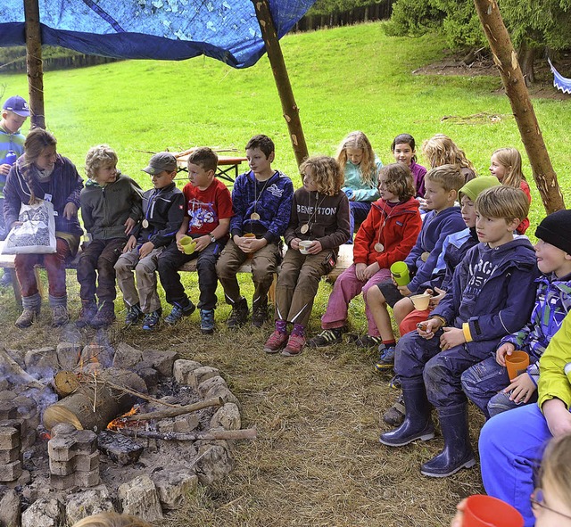 Lagerfeuer, Indianerzelte und  viele n...ie  Ferienfreizeit ein groer Erfolg.   | Foto: Sebastian Wolfrum