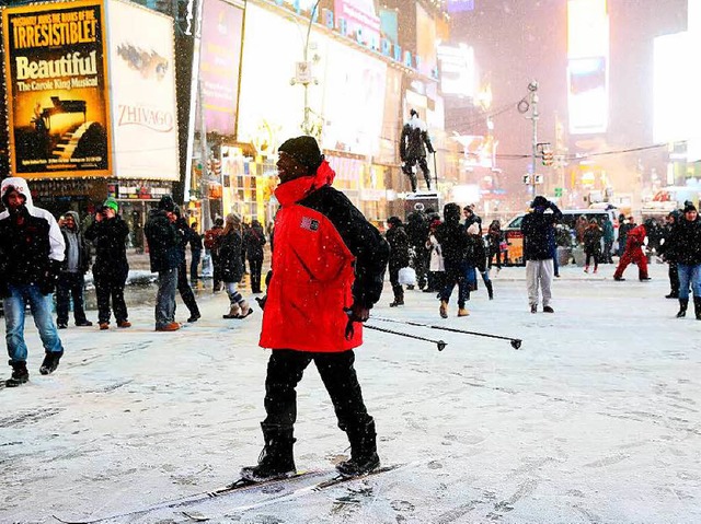Statt einer Wetterkatastrophe gab es W... gesperrten Times Square in New York.   | Foto: AFP
