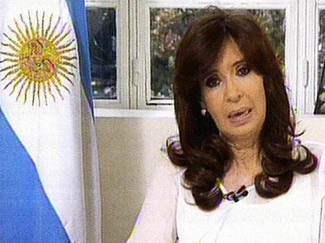 Kirchner whrend der Fernsehansprache   | Foto: dpa