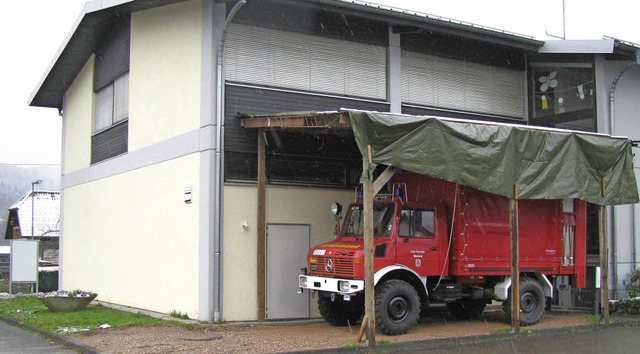 Unterstellprovisorium am Feuerwehrhaus in Mnstertal  | Foto: M.Lange