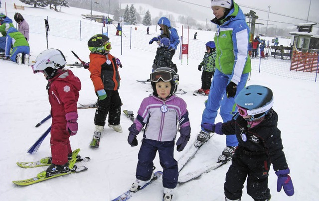 110 kleine und grere Kinder haben an der Skiwoche teilgenommen.  | Foto: Ulrike Spiegelhalter