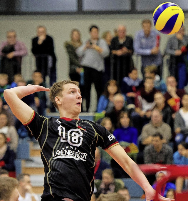 Zugeschlagen im Dress der U-19-Nationalmannschaft: Peter Schnabel   | Foto: Stark
