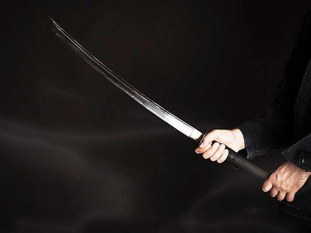 Samurai-Schwerter gehrten bisher eige...eines gut gefhrten Elektronikmarktes.  | Foto: fotolia.com/milicanistoran
