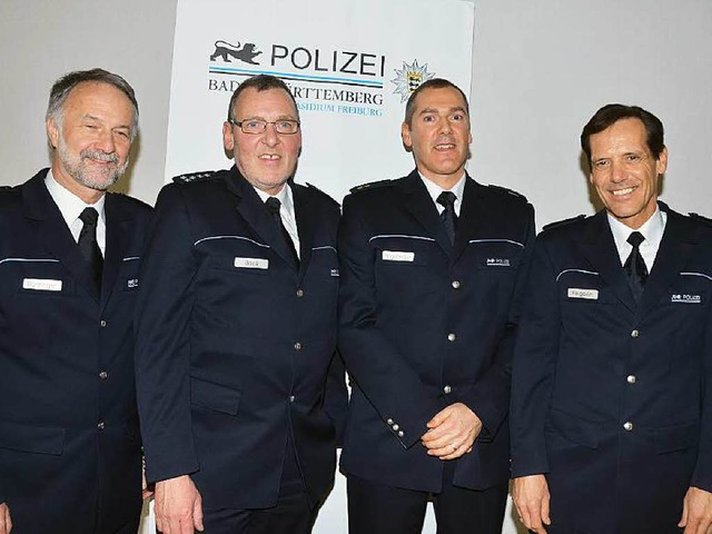 Polizeiprsident Bernhard Rotzinger, d...rektion der Polizeireviere (von links)  | Foto: Gerold Zink