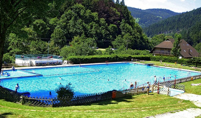 Das Todtnauer Bad wird nun doch sanier...ame Lsung mit Schnau ist vom Tisch.   | Foto: Jger