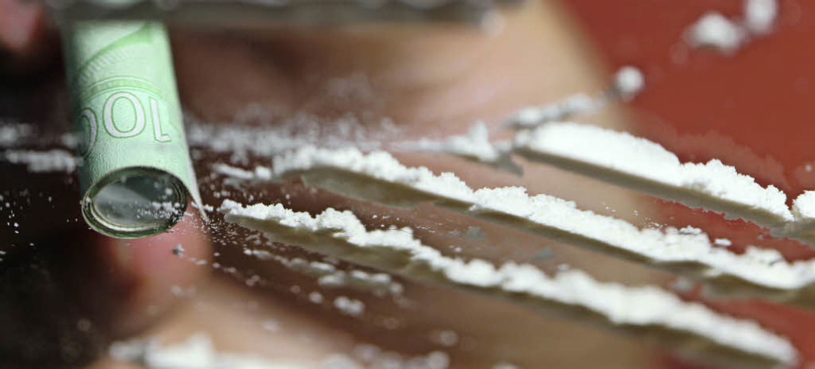 Einer der mutmaßlichen Schleuser konsumierte   Kokain.   | Foto: dpa