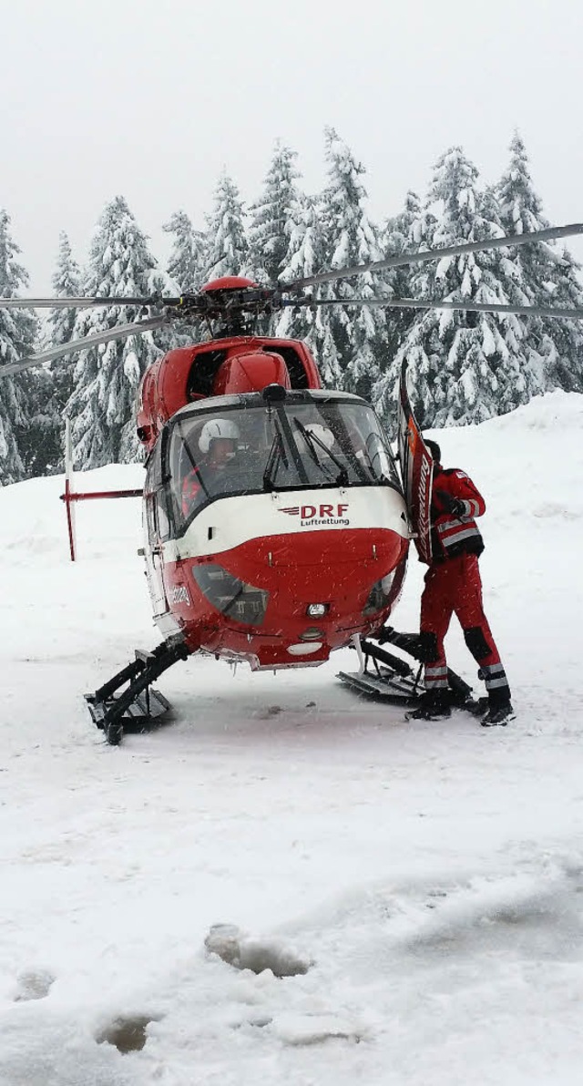 Die Rettung kommt zu spt: Beide Verschttete sind tot.  | Foto: dpa