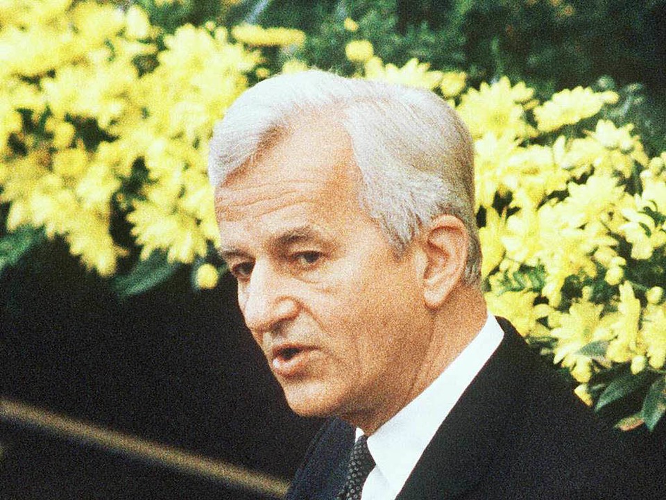 Richard von Weizscker 1985 bei seiner...unde zum Ende des zweiten Weltkrieges.  | Foto: dpa