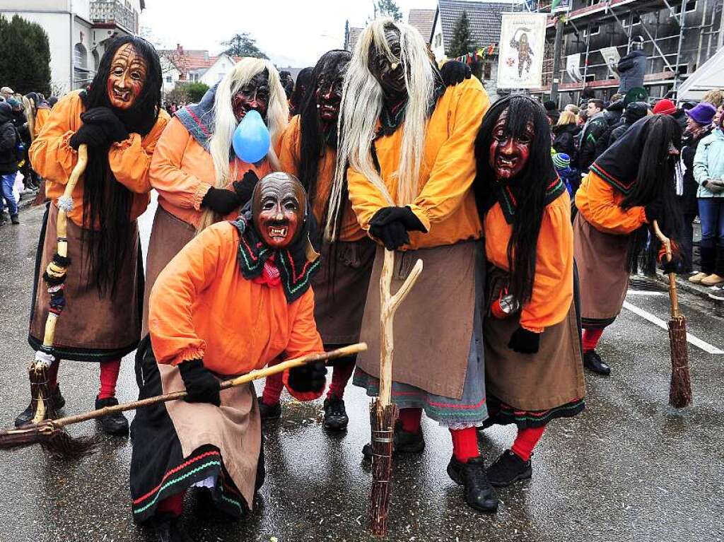 Fasnetumzug St. Georgen Die Hexen von Kirchzarten