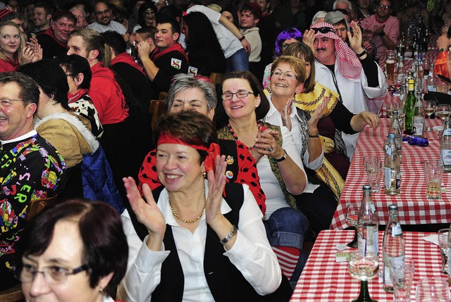 &#8222;Uns g&#8217;fallt&#8217;s do gu... Kostme im &#8222;Krone&#8220;-Saal.   | Foto: Fotos: Horst Dauenhauer