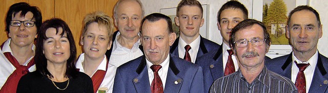 Der vernderte Vorstand mit Cornelia M...nter Ruf, Helmut Grether (von links)   | Foto: heinz osswald