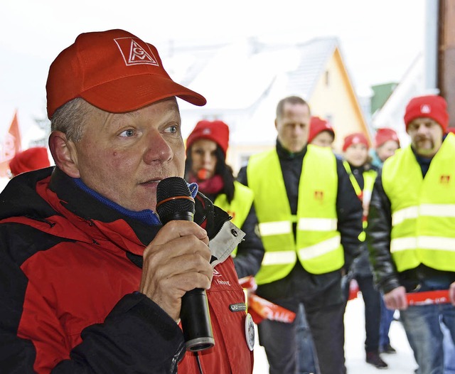 Rund 70 Mitarbeiter von Dunker legten ...gen zur Alters- und Bildungsteilzeit.   | Foto: Khnemund