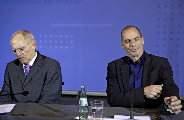 So verschieden &#8211; die Kassenwarte  Schuble (l.) und  Varoufakis   | Foto: dpa
