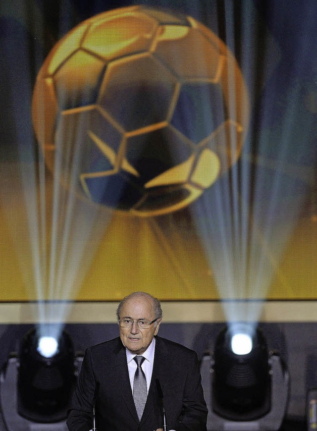 Bleibt er der Herr ber den Weltfuball? Sepp Blatter  | Foto: dpa