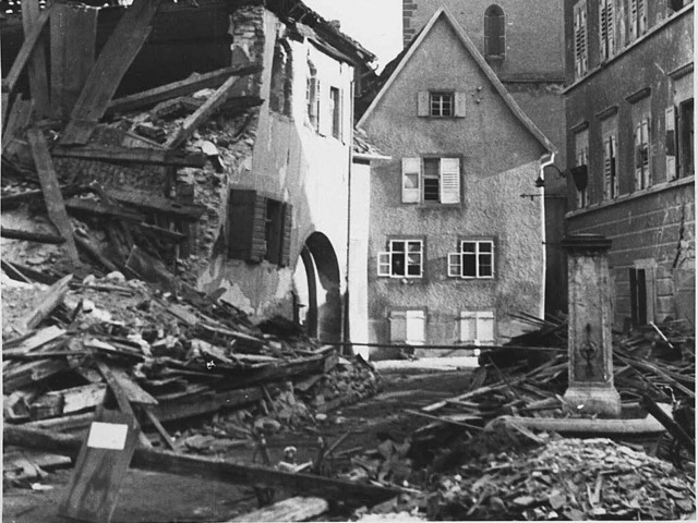Ein Bild der Zerstrung: Staufen nach dem Angriff vom 8. Februar 1945.  | Foto: Veranstalter
