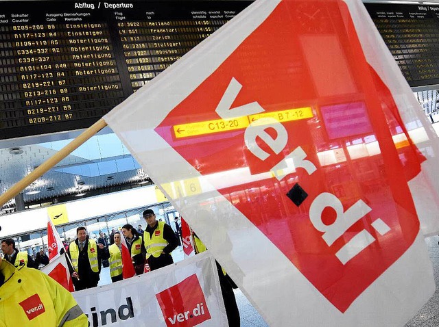 Ganztgiger Streik am Stuttgarter Flughafen angekndigt.  | Foto: dpa