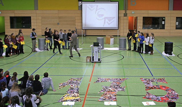 Buntes Feiern zum MGM-Jubilum.  | Foto: Elke Klaus-Rettberg