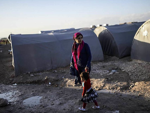 Viele Flchtlinge, die aus Syrien und ...rapeutische Hilfe, die sie bentigen.   | Foto: AFP