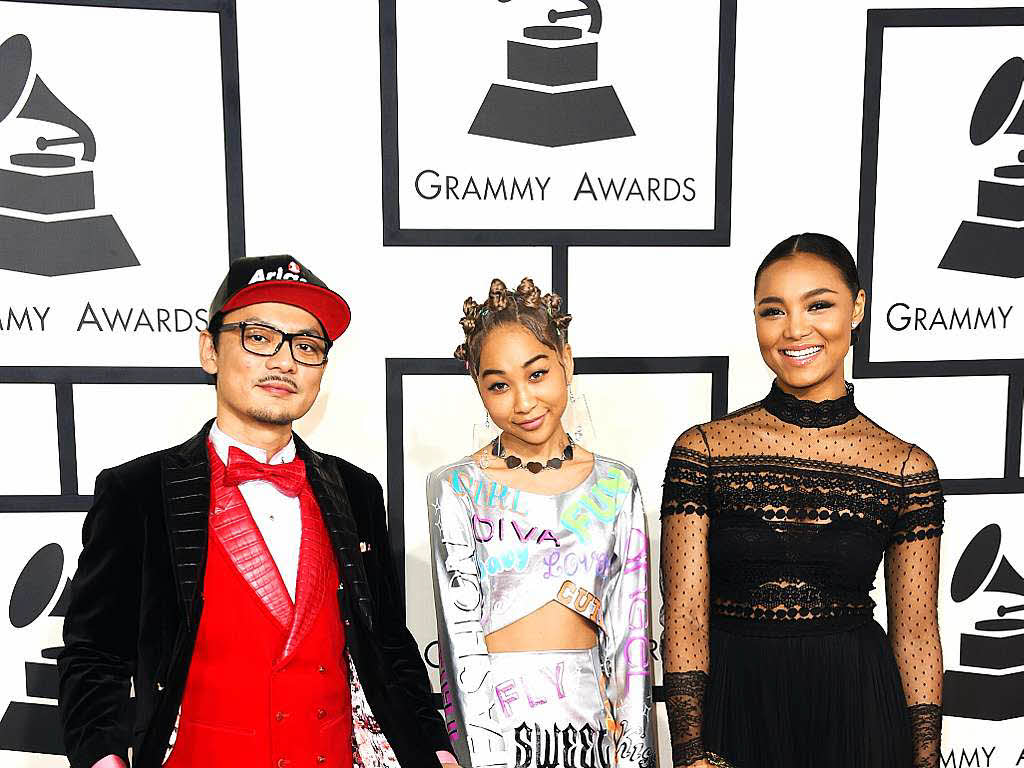 Auf der Grammy-Gala 2015 in Los Angeles glitzerten die Stars mit den goldenen Grammophonen um die Wette.