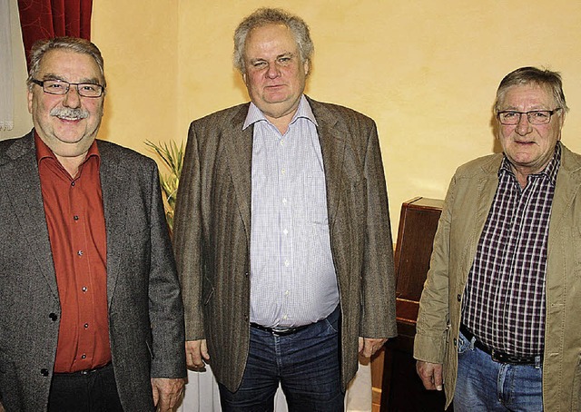 Dieses Trio leitet den MGV Btzingen (...dbeck,  Rainer Mickmann und  Max Hess   | Foto: Horst David