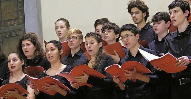 Professionelle Sangeskunst: der Thelma-Yellin-High-School-Chor   | Foto: W