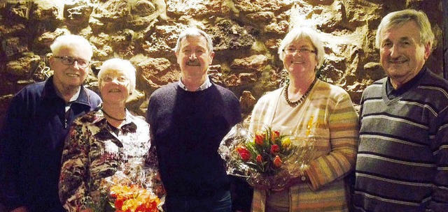 Fr langjhrige Mitgliedschaft im kath...r, Edith Kiefer und  Herbert Grsslin.  | Foto: ZVG