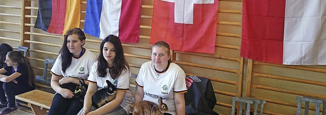 Ihre erste Europameisterschaft im &#82...s Kaninchenzuchtvereins Fahrnau mit.    | Foto: ZVG