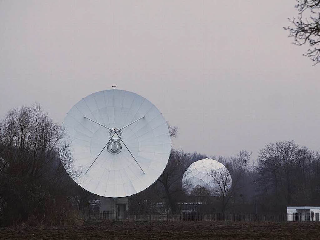 Der Bundesnachrichtendienst betreibt eine Antennenstation in Rheinhausen-Niederhausen. In Sichtweite des Europa-Parks und...