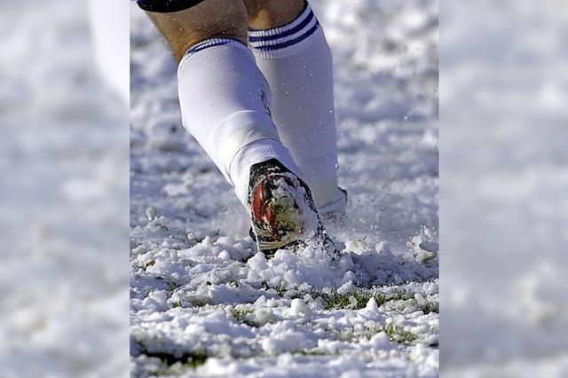 Der Ball ist aus Schnee