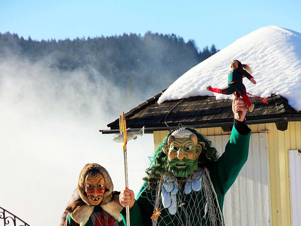 Der Seegeist freut sich auf die Fastnacht und schreitet zgig ans Ufer.