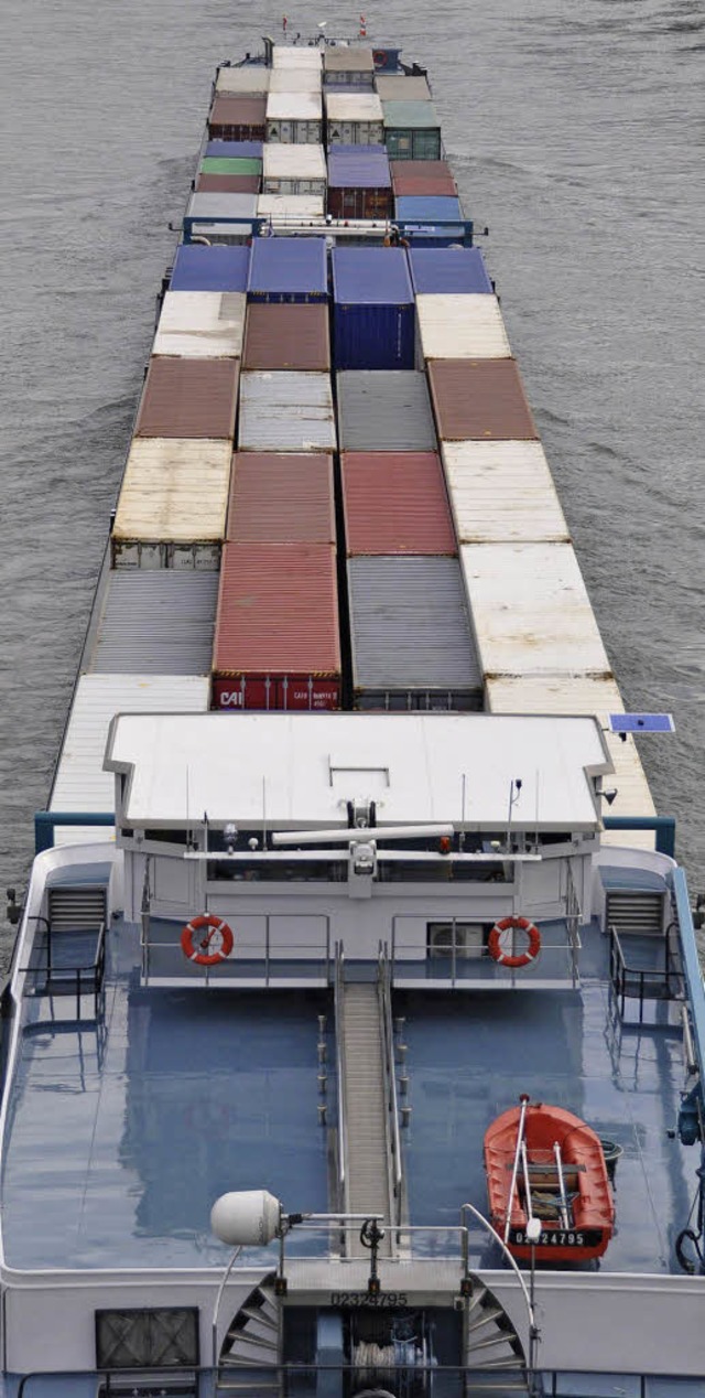 Container auf dem Weg in einen Basler Hafen   | Foto: Gramespacher