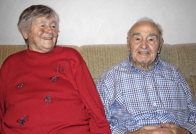 Seit 65 Jahren verheiratet: Adelheid und Karl Herr in Hecklingen.  | Foto: Reiner Merz