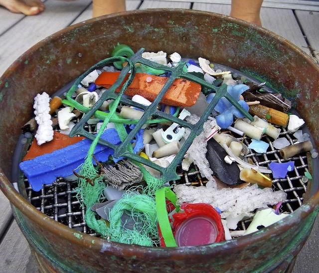 Plastik, vor den Kanaren aus dem Meer gefischt   | Foto: dpa