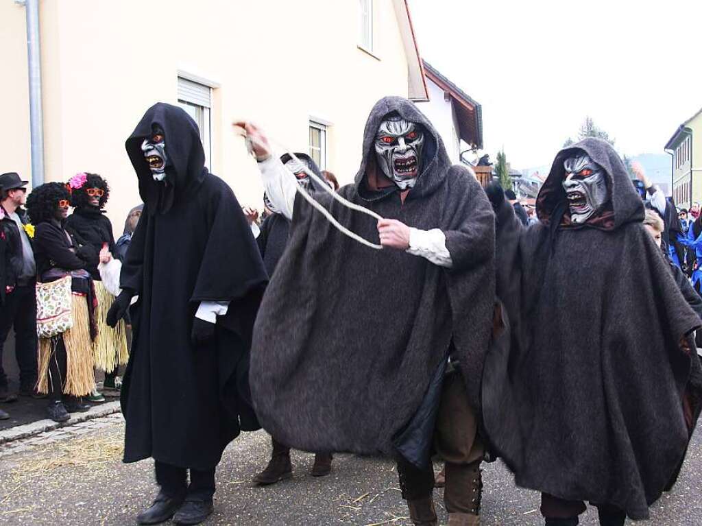 Rekordverdchtiger Umzug in Wettelbrunn - fast 1300 Teilnehmer aus 59 Gruppen suchten am Samstag das kleine Wettelbrunn heim.