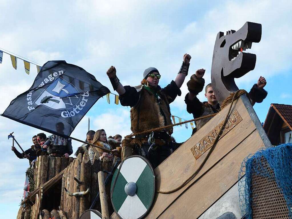 Kunterbunt ging es zu beim Fasnetumzug in Buchenbach.