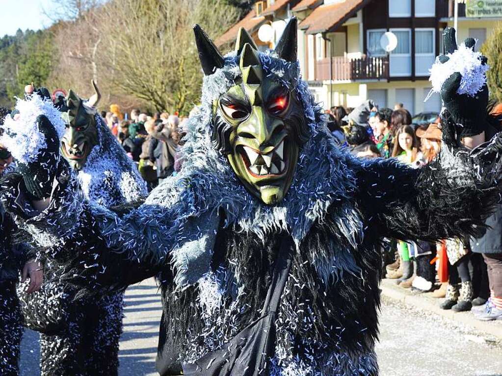 Kunterbunt ging es zu beim Fasnetumzug in Buchenbach.